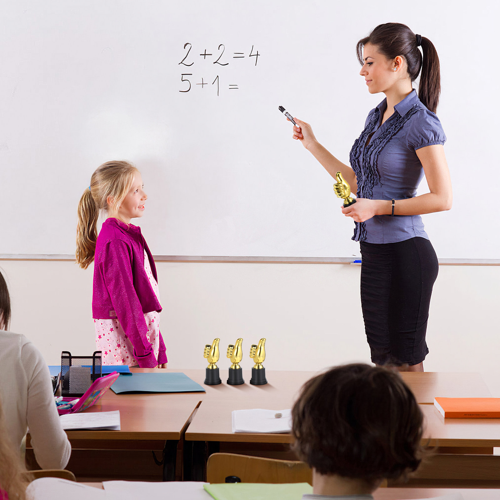 6個入り、創造性を刺激する親指型のトロフィーカップ。子供たち - Kids Education Motivation のレビューと価格