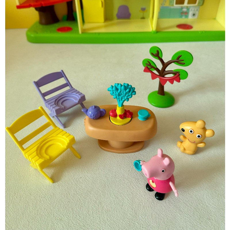 ハスブロ ペッパピッグ ファミリーセット、フィギュアとアクセ - Kids First Education のレビューと価格