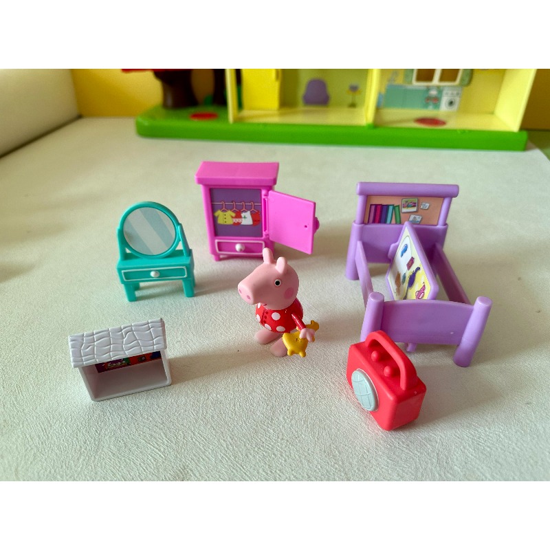 ハスブロ ペッパピッグ ファミリーセット、フィギュアとアクセ - Kids First Education のレビューと価格